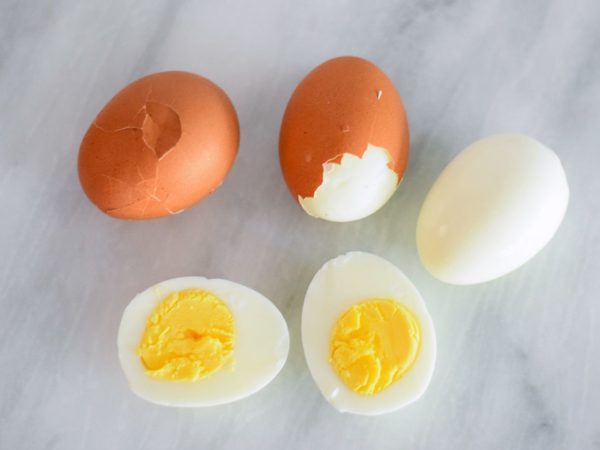Скільки можна зберігати яйця без холодильника і як краще це робити