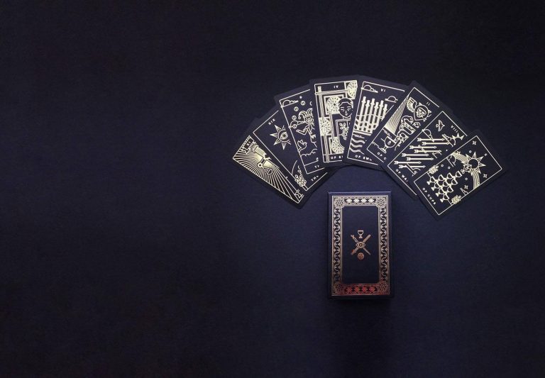 Стрілець Таро прогноз на серпень 2019 року від Анжели Перл