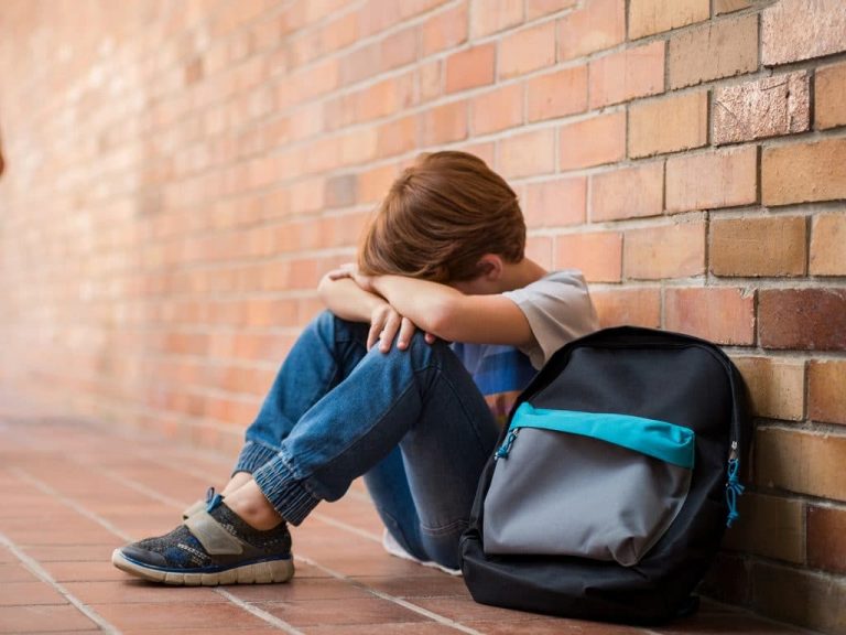 Депресія у дітей: як помітити вчасно симптоми