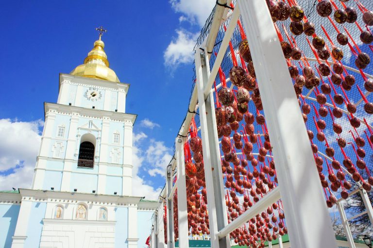 Великдень: привітання на Пасху для дорогих серцю людей
