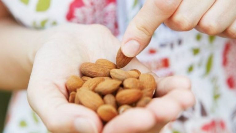 Як покращити зір самостійно за допомогою продуктів