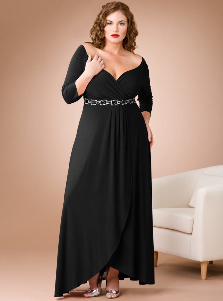 Святкова елегантна чорна максі сукня для нестандартної фігури
