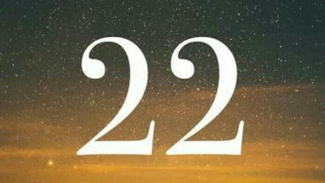 Число ангела 22 в нумерології, що означає бачити 22:00 на годиннику?