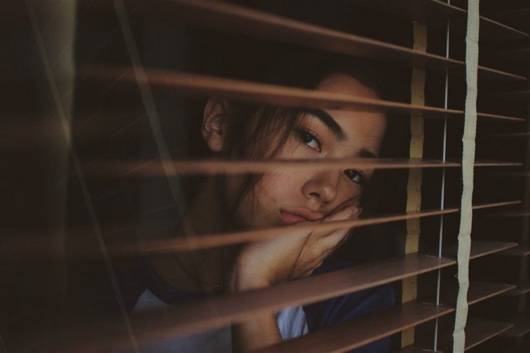 Знаки зодіаку, які бояться самотності з різних причин