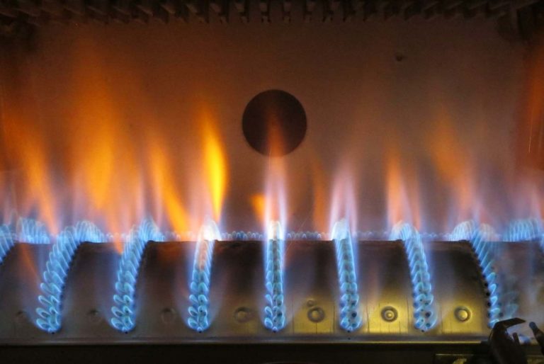 Як можна зекономити на сплаті за газ: корисні поради, які можуть допомогти