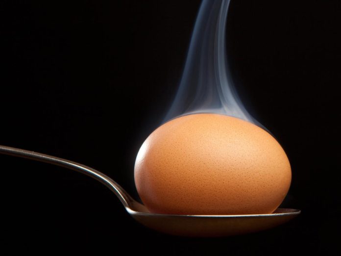 Підклад в домі з яйця, яку порчу наводить і як позбутися цього негативу